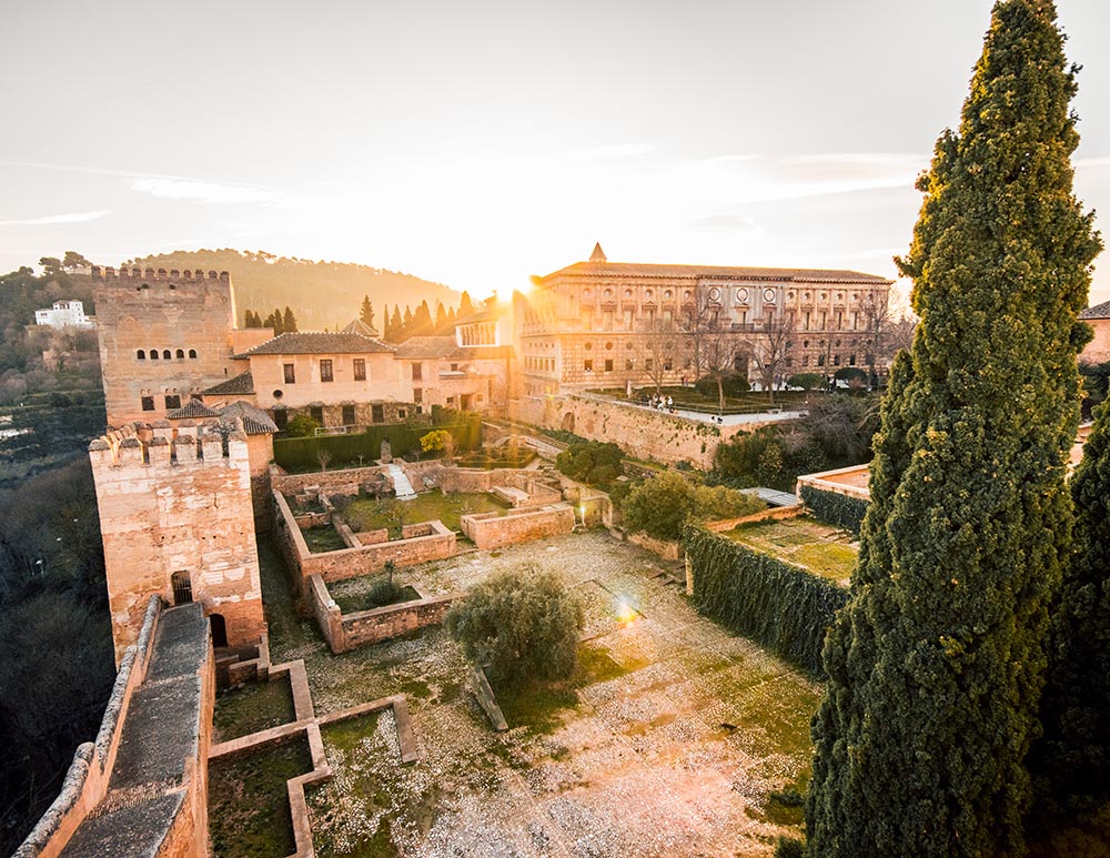 Visiting The Alhambra - The Ultimate Guide - The Road Is Life